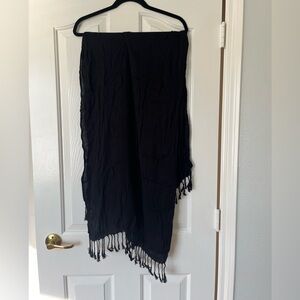 Classic black scarf - like new